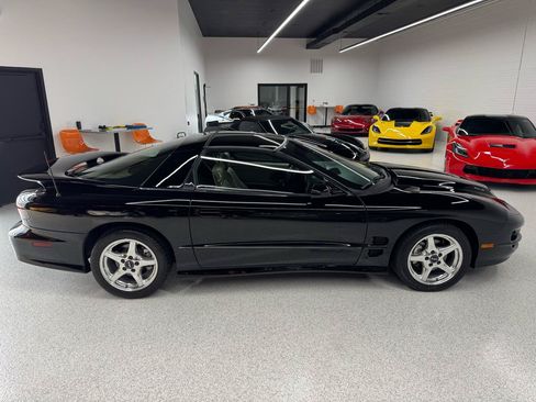 Used 1999 Pontiac Firebird Formula RWD image 19