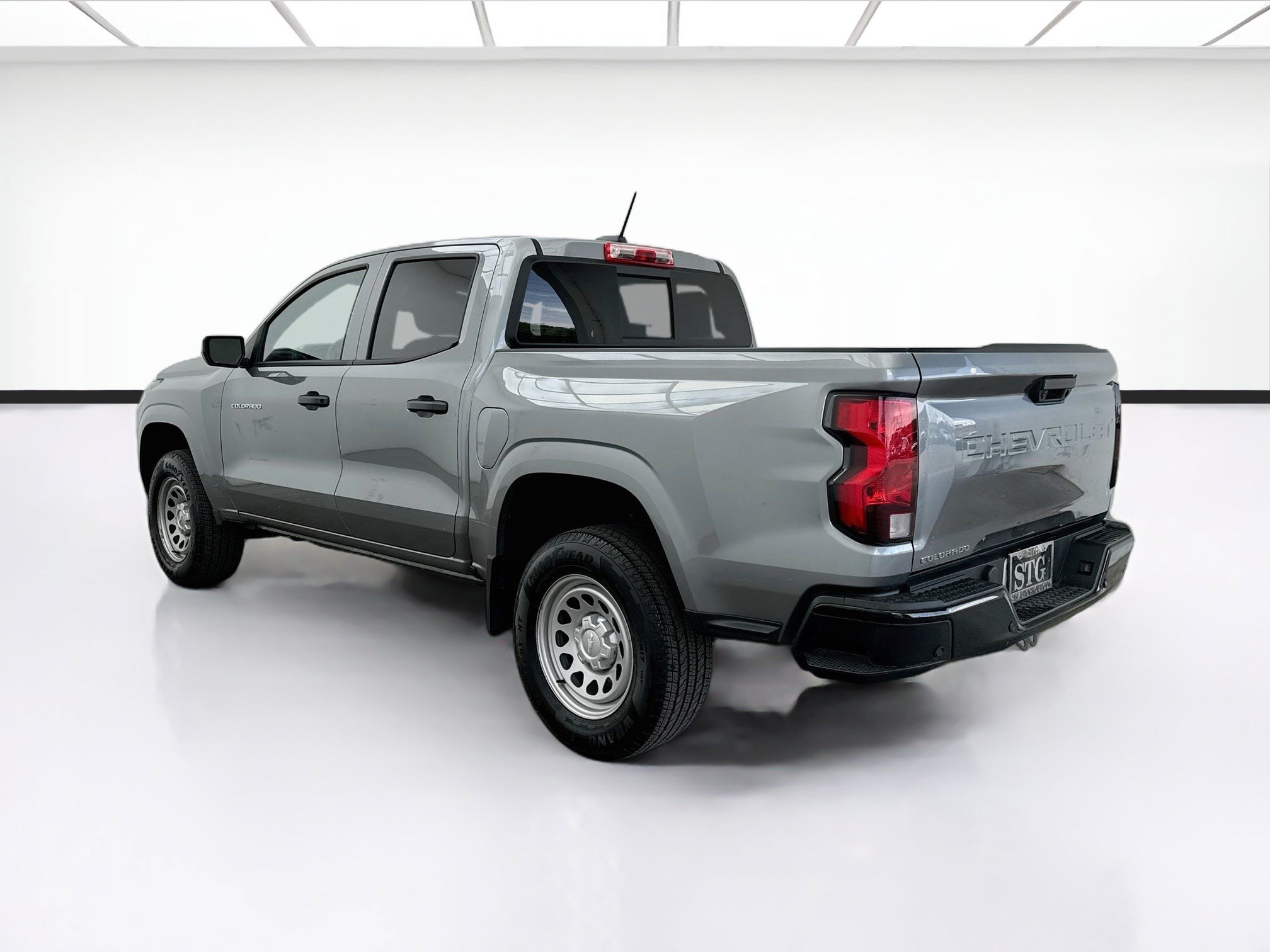 Used 2025 Chevrolet Colorado W/T w/ WT Convenience Package II RWD image 6