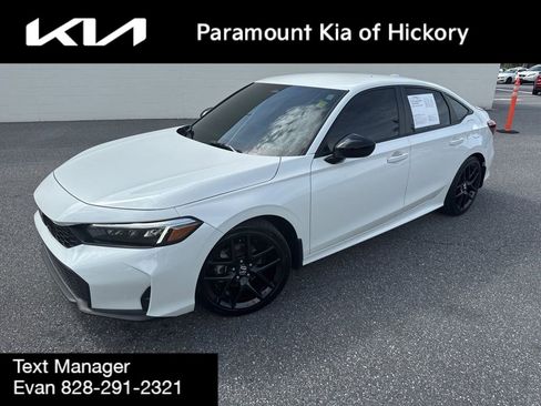 Used 2025 Honda Civic Sport image 1