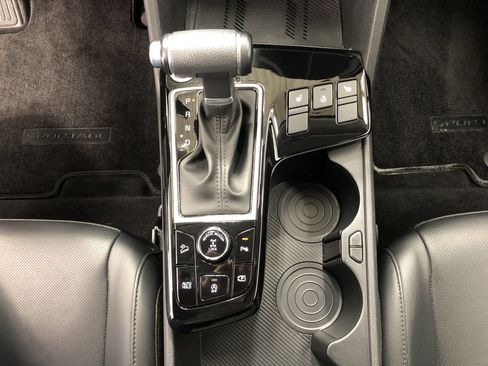 Certified 2023 Kia Sportage EX image 16