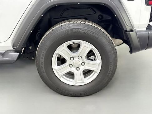 Used 2021 Jeep Wrangler Unlimited Sport AWD/4WD image 39