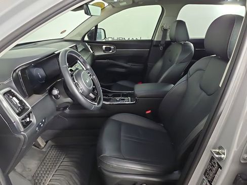 Used 2023 Kia Sorento SX AWD/4WD image 19
