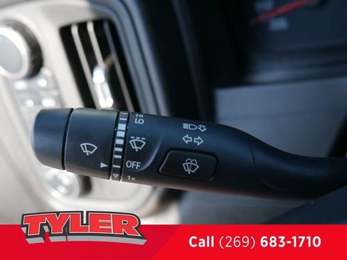 Used 2021 Chevrolet Silverado 1500 Custom AWD/4WD image 25