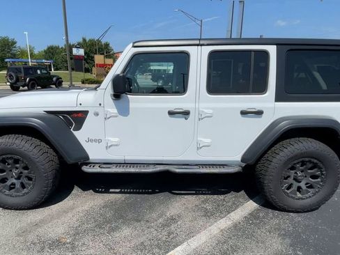 Used 2019 Jeep Wrangler Unlimited Sport S image 7