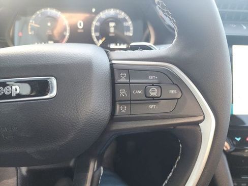 New 2026 Jeep Grand Cherokee Limited image 15