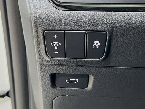 New 2026 Kia K5 LXS image 10