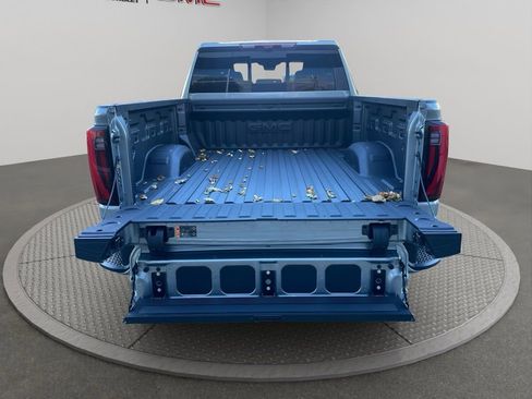 New 2026 GMC Sierra 3500 Denali w/ Technology Package image 27