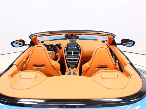 Used 2022 Aston Martin DBS Superleggera Volante RWD image 83