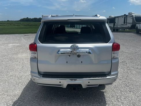 Used 2012 Toyota 4Runner SR5 RWD image 4