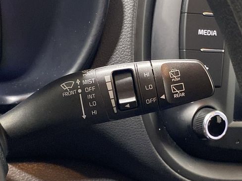 Used 2024 Kia Soul LX w/ Option Group 015 FWD image 36