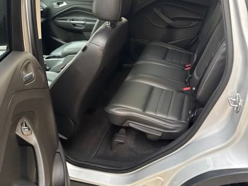 Used 2016 Ford Escape SE w/ SE Leather Comfort Package FWD image 11