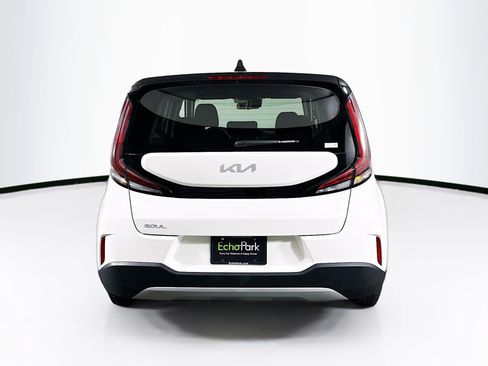 Used 2025 Kia Soul LX w/ LX Technology Package image 7