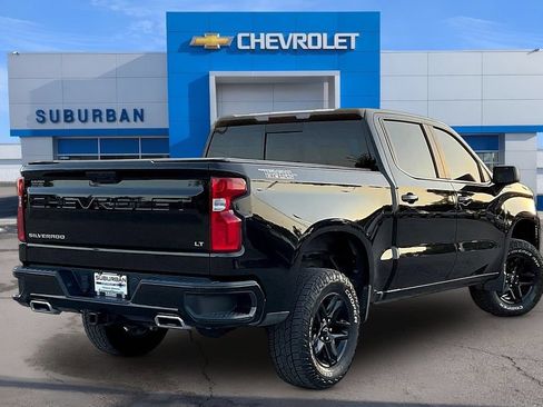Used 2024 Chevrolet Silverado 1500 LT Trail Boss w/ Convenience Package II AWD/4WD image 4