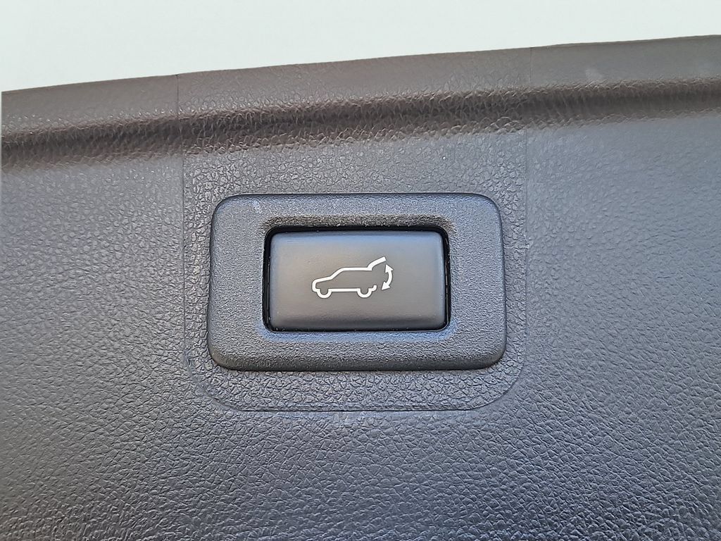 Used 2019 Subaru Outback 2.5i Limited AWD/4WD image 21