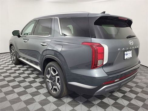 Certified 2025 Hyundai Palisade SEL image 11