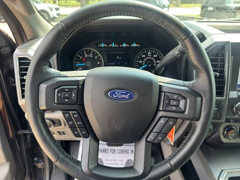 Used 2020 Ford F150 XLT w/ Equipment Group 302A Luxury AWD/4WD image 17