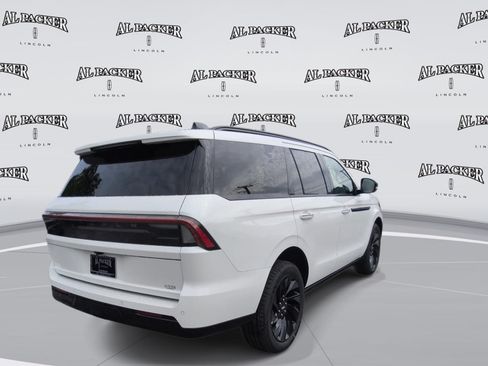 New 2026 Lincoln Navigator Reserve w/ Jet Appearance Package AWD/4WD image 5