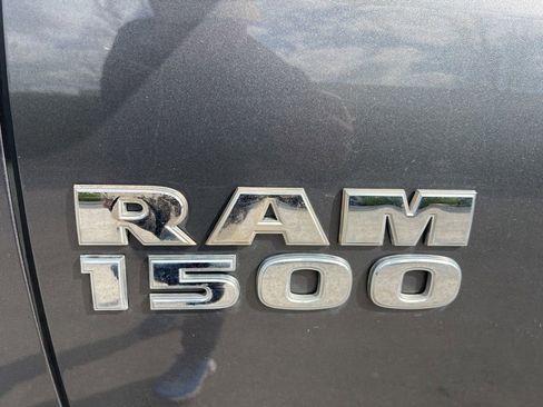 Used 2017 RAM 1500 Express image 31