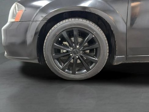 Used 2014 Dodge Avenger SXT w/ Blacktop Package FWD image 25