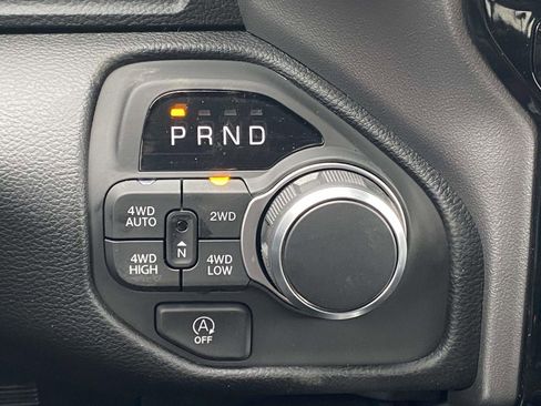 New 2026 RAM 1500 4x4 Crew Cab image 26