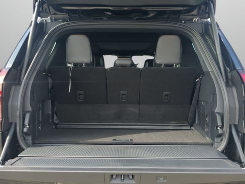 New 2026 Ford Expedition Tremor image 41