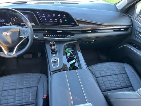 Certified 2024 Cadillac Escalade Sport Platinum w/ Heavy-Duty Trailer Package image 44