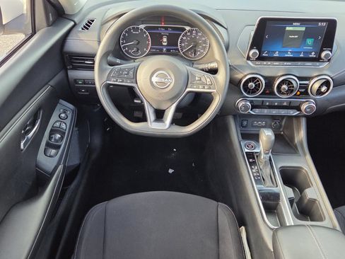 Used 2024 Nissan Sentra SV FWD image 7