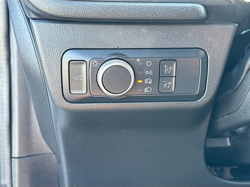 Used 2022 Ford Escape SE w/ SE Sport Appearance Package FWD image 10