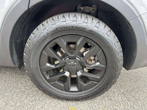 Used 2025 Kia Telluride AWD image 8