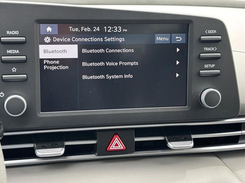 New 2026 Hyundai Elantra SE image 18