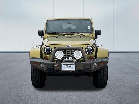 Used 2008 Jeep Wrangler Unlimited Sahara AWD/4WD image 2