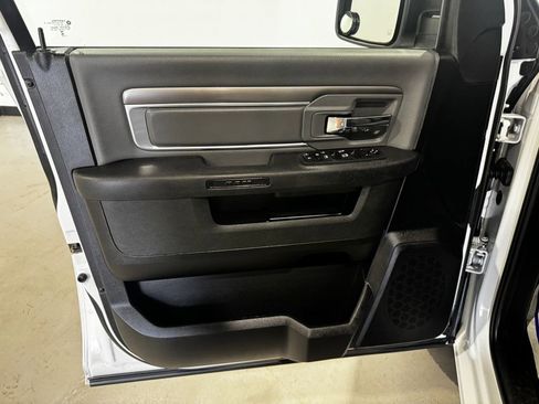 Used 2023 RAM 1500 Classic SLT w/ Protection Group AWD/4WD image 17
