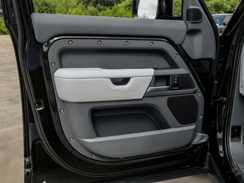 New 2026 Land Rover Defender 110 S AWD/4WD image 54