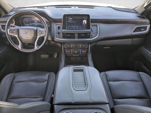 Used 2022 Chevrolet Tahoe Z71 w/ Luxury Package image 19