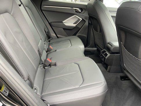 Used 2025 Audi Q3 2.0T Premium w/ Convenience Package AWD/4WD image 29