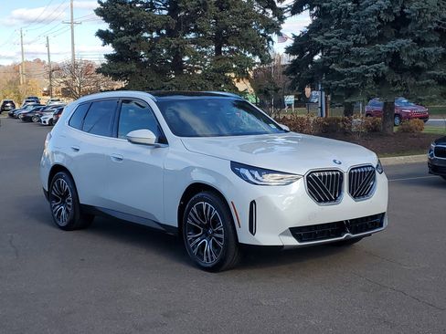 New 2026 BMW X3 xDrive30 w/ Premium Package image 4