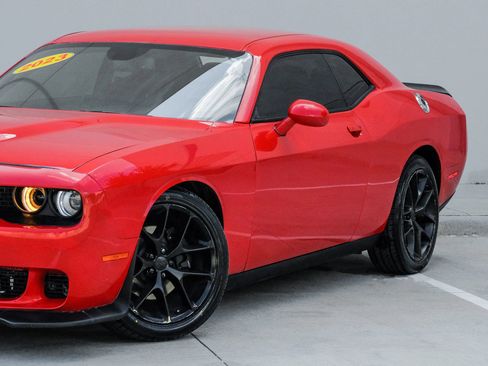 Used 2023 Dodge Challenger GT RWD image 8