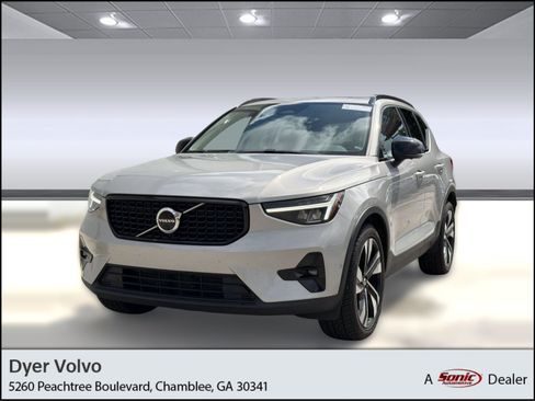 Certified 2023 Volvo XC40 B4 Plus w/ Protection Package Premier FWD image 1