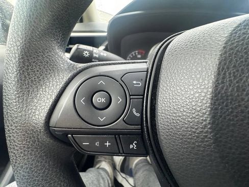 Used 2022 Toyota Corolla LE FWD image 15