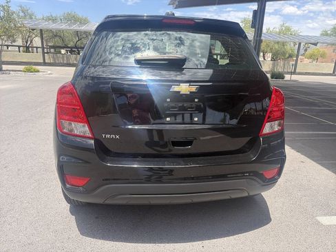 Used 2019 Chevrolet Trax LS w/ LPO, Cargo Package FWD image 8