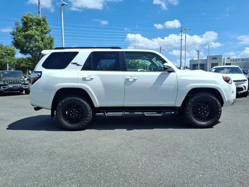 Used 2024 Toyota 4Runner TRD Off-Road Premium w/ Moonroof Package AWD/4WD image 12