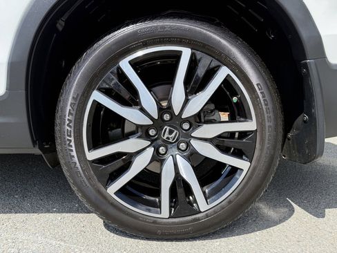 Used 2021 Honda Pilot Touring image 14