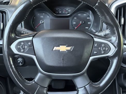 Used 2017 Chevrolet Colorado LT w/ LT Convenience Package AWD/4WD image 18