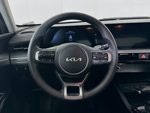Used 2025 Kia K5 LXS FWD image 18