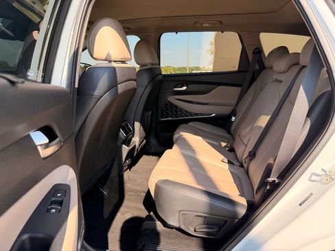 Used 2020 Hyundai Santa Fe Limited AWD/4WD image 4