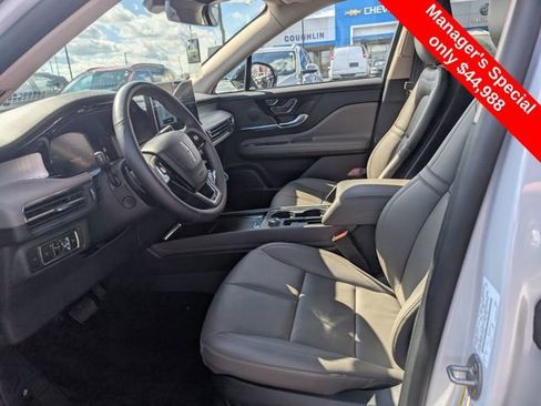 Used 2026 Lincoln Corsair Premiere AWD/4WD image 14