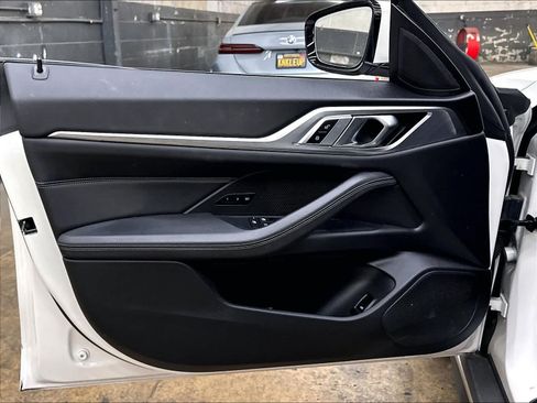 Used 2023 BMW i4 eDrive40 RWD image 25