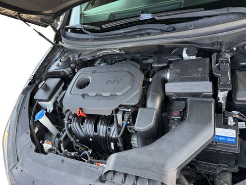 Used 2019 Hyundai Sonata SE w/ Cargo Package FWD image 13