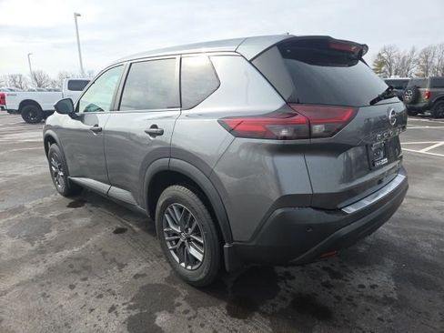 Used 2021 Nissan Rogue S image 3