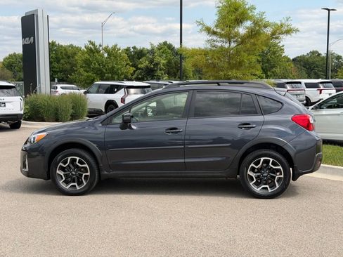 Used 2016 Subaru Crosstrek 2.0i Limited AWD/4WD image 4